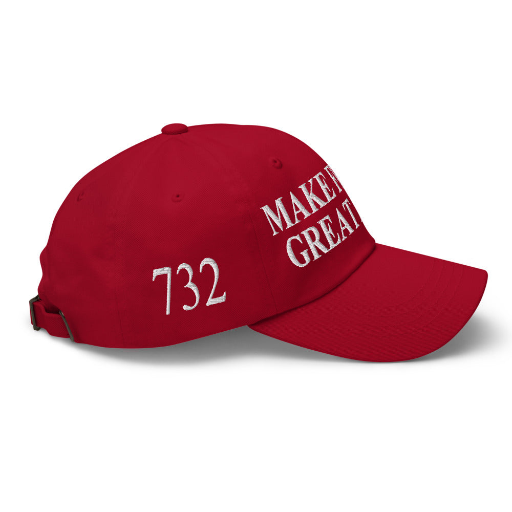 Casquette rouge, côté droit
